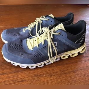 ON RUNNING SHOES CLOUDFLOW